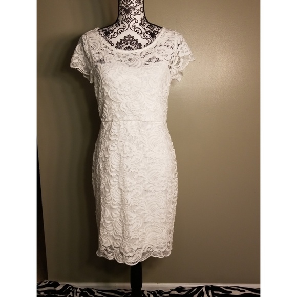 Ci Sono Dresses & Skirts - Lace Sheath Dress
